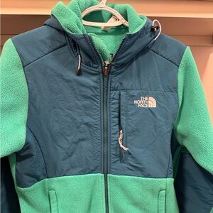 North face fleece hooded jacket.  Retro green two tone , small